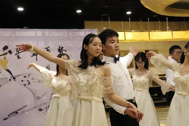 1544774530833869.jpg 8.jpg